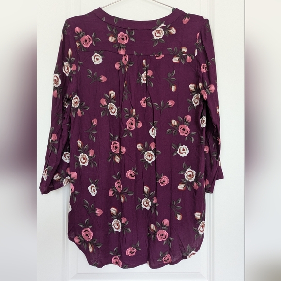 Monday Fun Women's Floral Purple Blouse Size Small - Picture 9 of 9